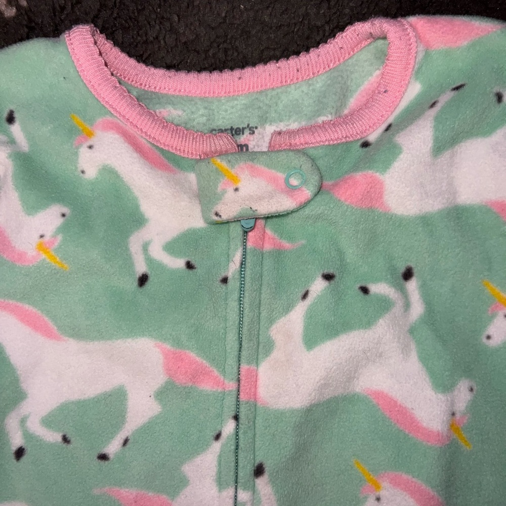 Carter’s Girls Mint Green Unicorn Print Footie Pajamas Size 18M - Picture 2 of 5